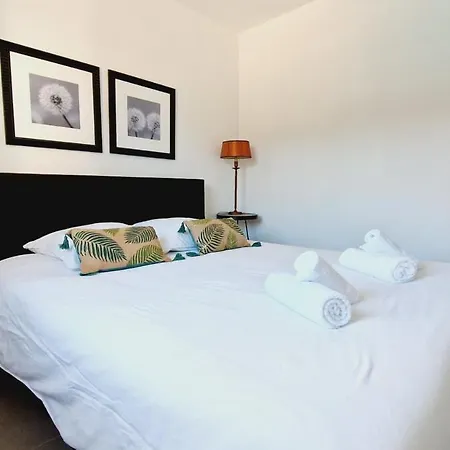 09, Piscine Chauffee 8 Personnes A 2 Pas De L'ocean 招待所 4*