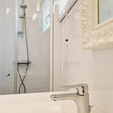 09, Piscine Chauffee 8 Personnes A 2 Pas De L'ocean 4* 莱萨布勒-多洛讷