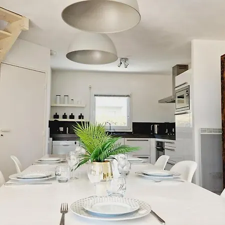 بيت ضيافة 09, Piscine Chauffee 8 Personnes A 2 Pas De L'ocean لي سابلِ دولونْ