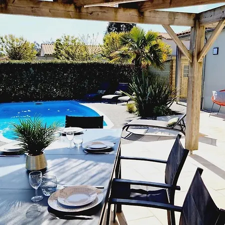 09, Piscine Chauffee 8 Personnes A 2 Pas De L'ocean لي سابلِ دولونْ