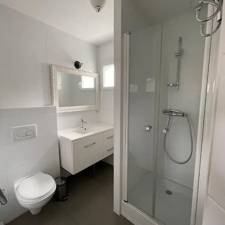 بيت ضيافة 09, Piscine Chauffee 8 Personnes A 2 Pas De L'ocean