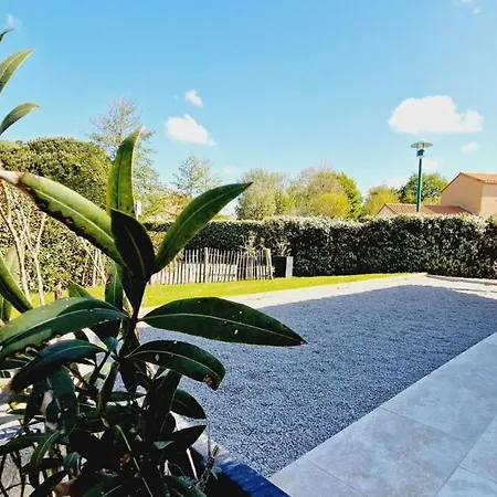 09, Piscine Chauffee 8 Personnes A 2 Pas De L'ocean بيت ضيافة 4*