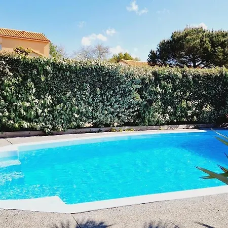Maison d'hôtes 09, Piscine Chauffee 8 Personnes A 2 Pas De L'ocean 4*